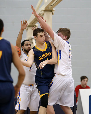 Queen's vs Lakehead 0414 copy.jpg