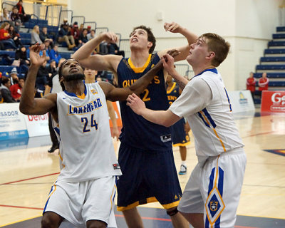 Queen's vs Lakehead 02942 copy.jpg