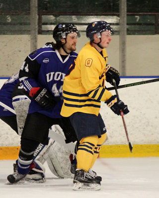 Queen's vs UOIT 8511 copy.jpg