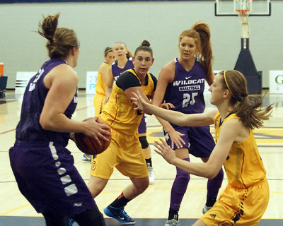 Queen's vs Abilene Christian 08816 copy.jpg