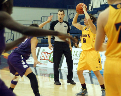 Queen's vs Abilene Christian 08860 copy.jpg