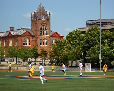 Queen's vs UQAM 00235 copy.jpg
