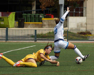 Queen's vs UQAM 00255 copy.jpg