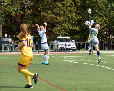 Queen's vs UQAM 00272 copy.jpg