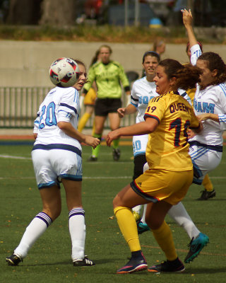 Queen's vs UQAM 00299 copy.jpg