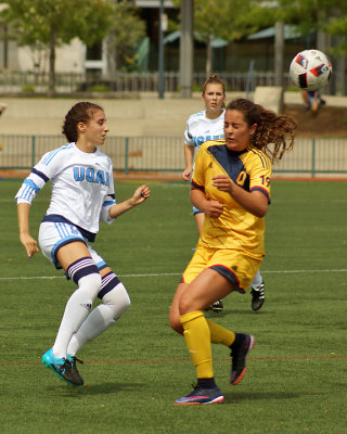 Queen's vs UQAM 00322 copy.jpg