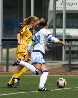 Queen's vs UQAM 00343 copy.jpg