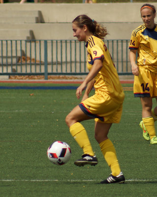 Queen's vs UQAM 00368 copy.jpg