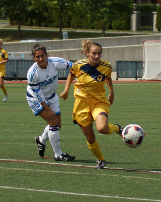 Queen's vs UQAM 00410 copy.jpg