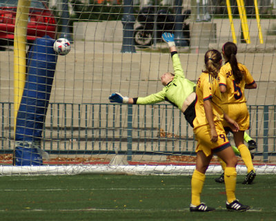 Queen's vs UQAM 00248 copy.jpg