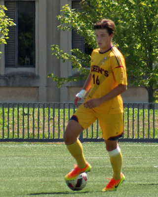 Queen's vs UQAM 01280 copy.jpg
