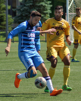 Queen's vs UQAM 01374 copy.jpg