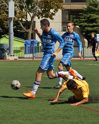Queen's vs UQAM 01496 copy.jpg