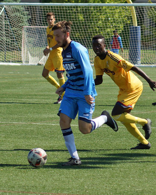 Queen's vs UQAM 01542 copy.jpg