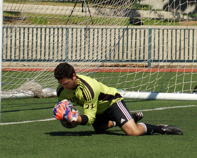 Queen's vs UQAM 01561 copy.jpg