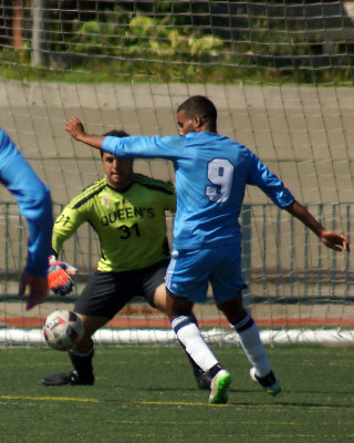 Queen's vs UQAM 01615 copy.jpg
