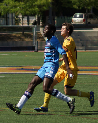 Queen's vs UQAM 01636 copy.jpg