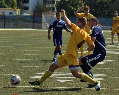 Queen's vs Nipissing 02374 copy.jpg