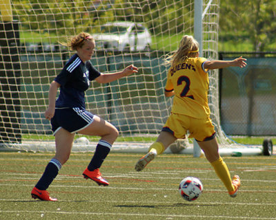 Queen's vs Nipissing 01964 copy.jpg