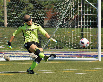Queen's vs Nipissing 01989 copy.jpg