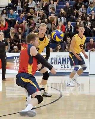 Queen's vs Trinity Western M-Volleyball 09-30-16