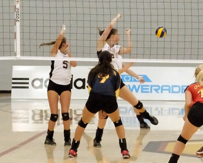 Queen's vs UNB 3162 copy.jpg
