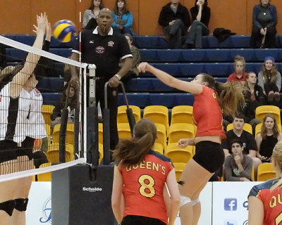 Queen's vs UNB 3376 copy.jpg