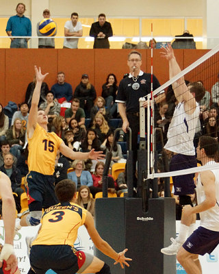 Queen's vs Western 05360 copy.jpg