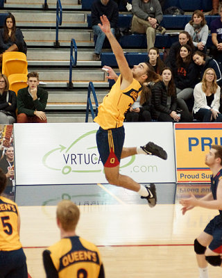 Queen's vs Western 05474 copy.jpg