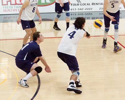 Queen's vs Western 05569 copy.jpg