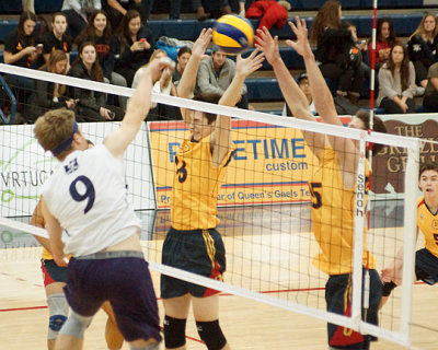 Queen's vs Western 05602 copy.jpg