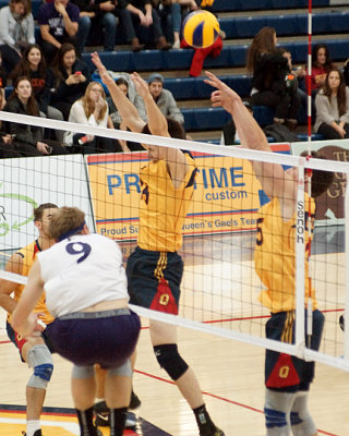 Queen's vs Western 05603 copy.jpg