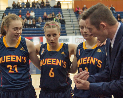 Queen's vs Algoma 06540 copy.jpg