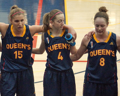 Queen's vs Algoma 06795 copy.jpg