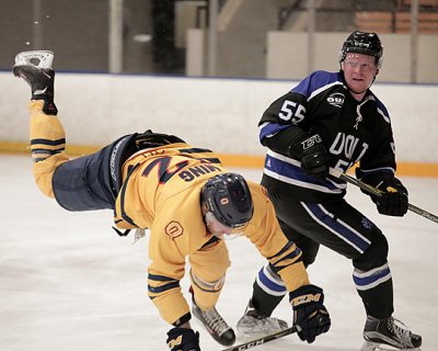 Queen's vs UOIT 7424 copy.jpg