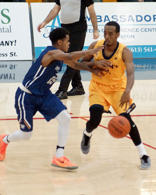 Queen's vs Ryerson 08716 copy.jpg