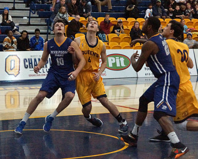 Queen's vs Ryerson 08911 copy.jpg
