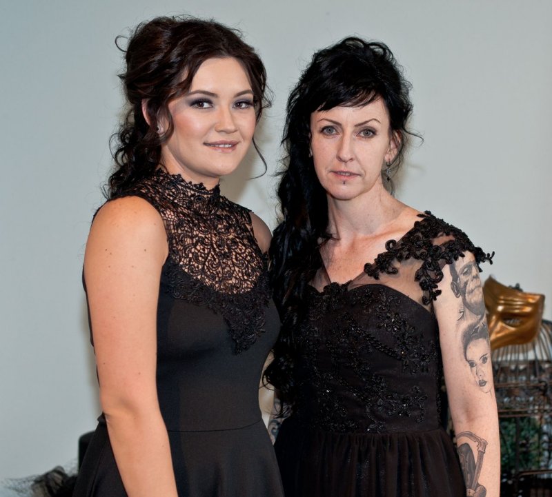 Cam and Nikki 93.jpg