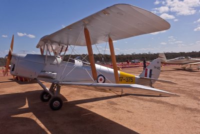Wings and wheels 87.jpg