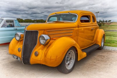 HDR Yellow Ford.jpg