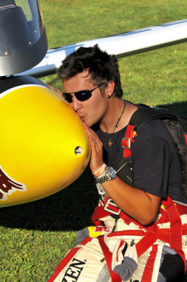 pilot Luca Bertossio