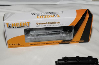 Tangent 6K gal 3 Dome Tank Car KIT!