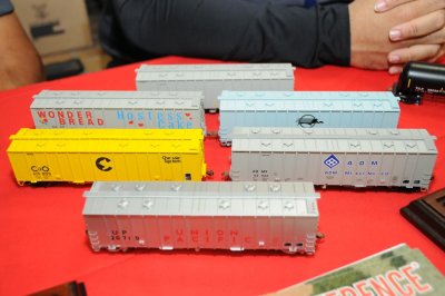 ScaleTrains.com 4655 Airslide Rivet Counter