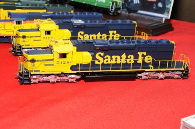 ScaleTrains.Com