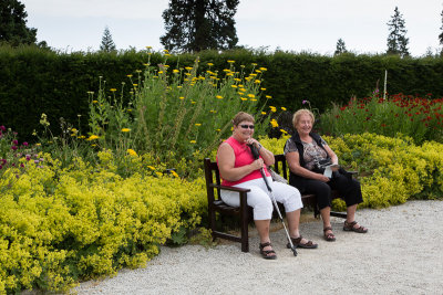 Jan and Lil at Powerscourt Gardens