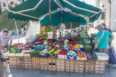 Market in the Campo