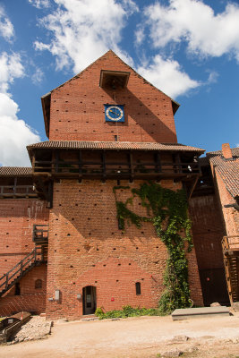 Tiraida Castle 