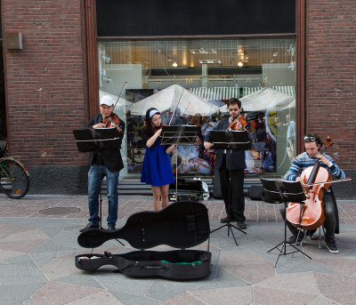 Buskers