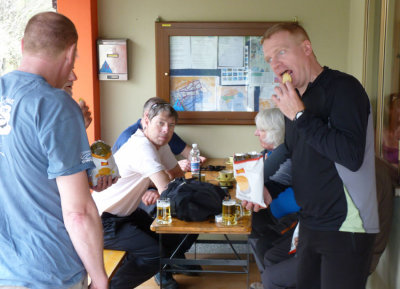 P1040778_1036-Gemona-Post-Flight-drink.jpg