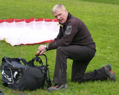 P1040798_0981-Mark-Gemona-Landing.jpg